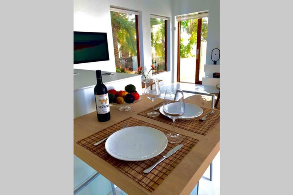 Unique, Stylish & Calm El Estanque By The Sea, Adults Only Vila Costa Teguise Exterior foto